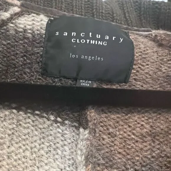 Sanctuary Cape - one size fits all - Picture 2 of 5